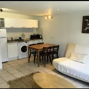 Lumineux Avec Balcon Au Coeur De Apartamento